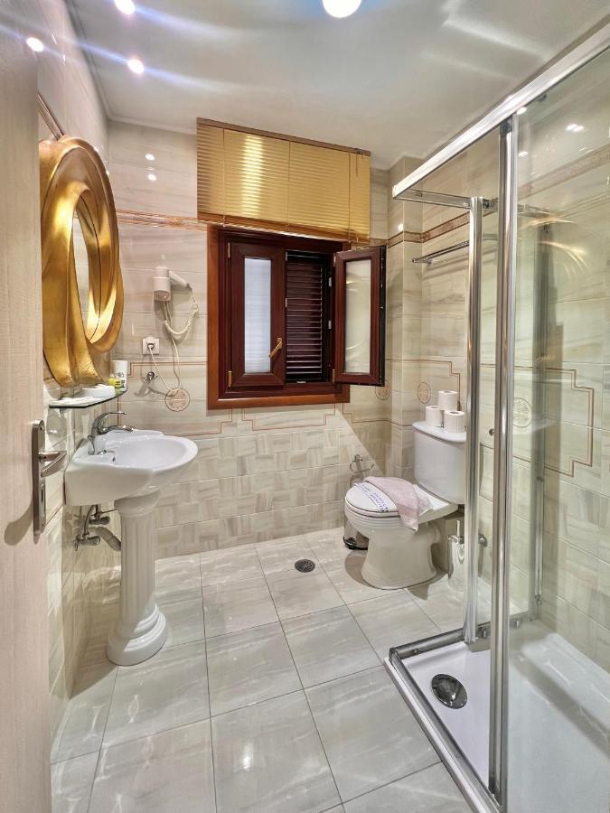 Dafni 4*